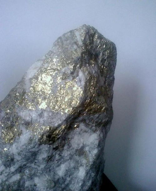 黄金矿石照片